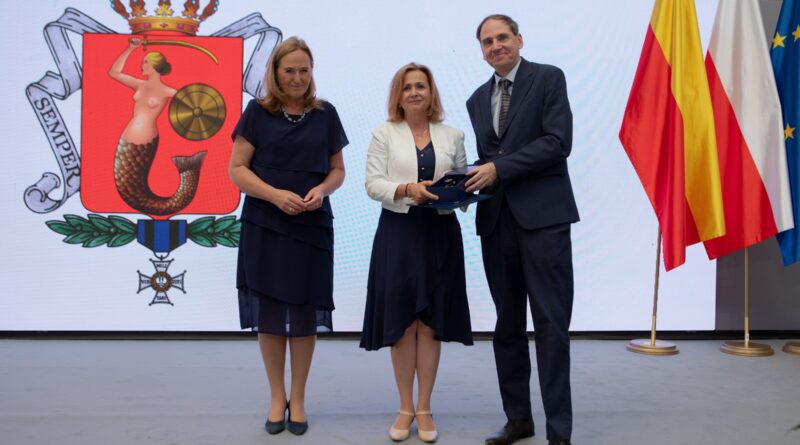 Prof. Agnieszka Nogal z Nagrodą m.st. Warszawy